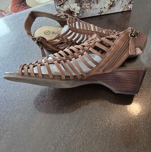 Lovely Pair Of Italian Leather Tan Woven Sandals